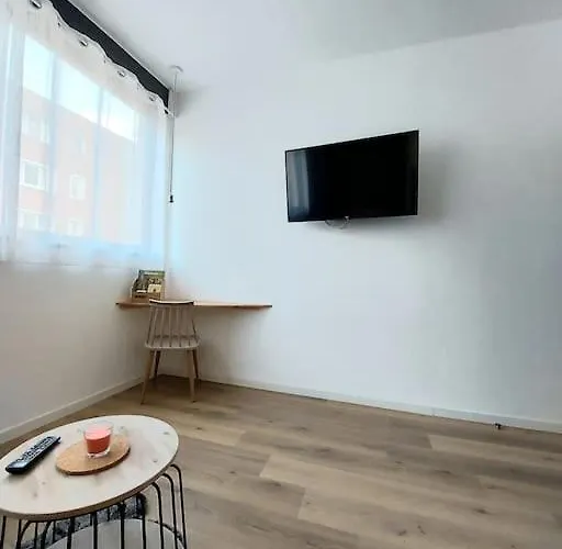 Confort #2, Proche Gare Et Commodites *