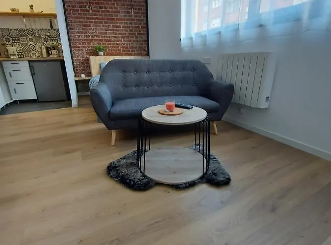 Confort #2, Proche Gare Et Commodites *